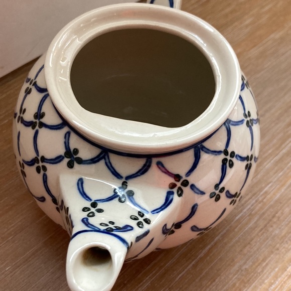 Hand Made in Poland Tea Pot - Picture 6 of 6